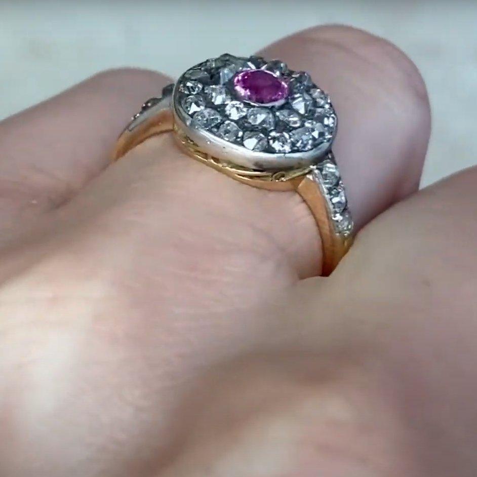 Bague ancienne en or jaune 14 carats avec saphir rose de taille ovale (environ 0,4 carat) Excellent état - En vente à New York, NY