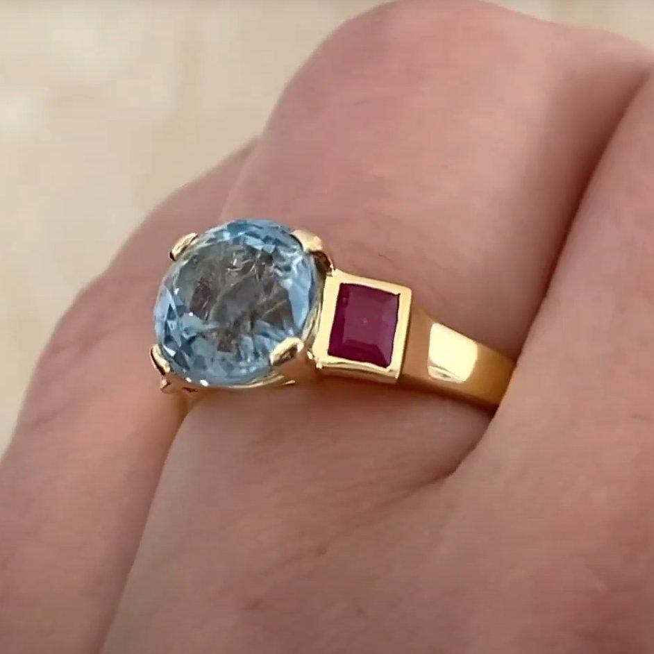 Donna Anello di fidanzamento con acquamarina taglio rotondo (circa 1,80 carati), oro giallo 18 carati in vendita