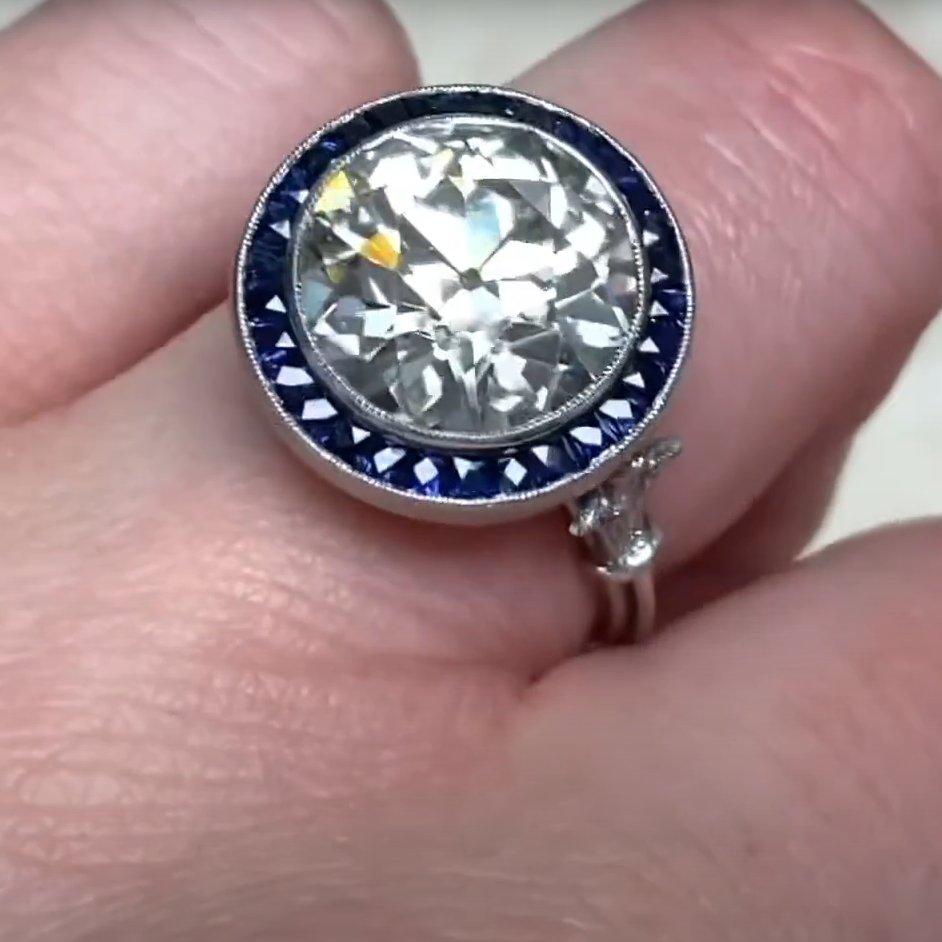 Donna Anello aureolato con zaffiro di fidanzamento con diamante vecchio taglio europeo (UGL circa 5,70 carati) in vendita