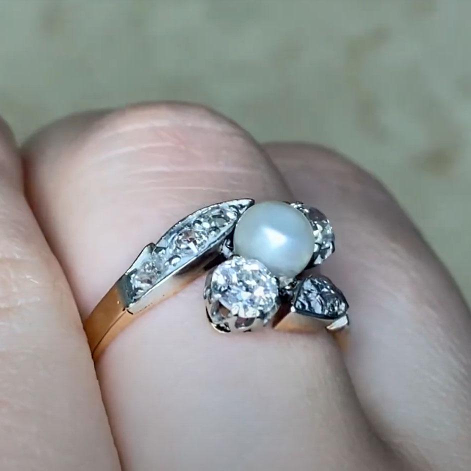 Taille vieille mine Bague d'antiquités en or jaune 18 carats, diamant taille vieille mine (environ 0,30 carat) et perle en vente