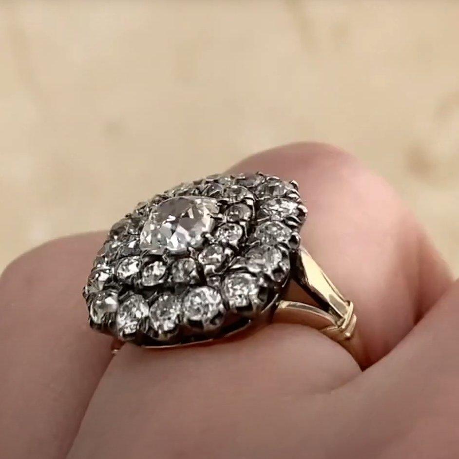 Anello antico con diamanti a grappolo (circa 0,90 carati), argento e oro giallo 18 carati in vendita 1