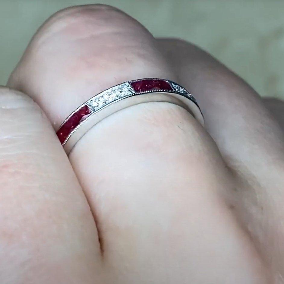 Taille ronde Bracelet en platine Rubis taille française (environ 0,40 carats) et diamant rond taille brillant en vente