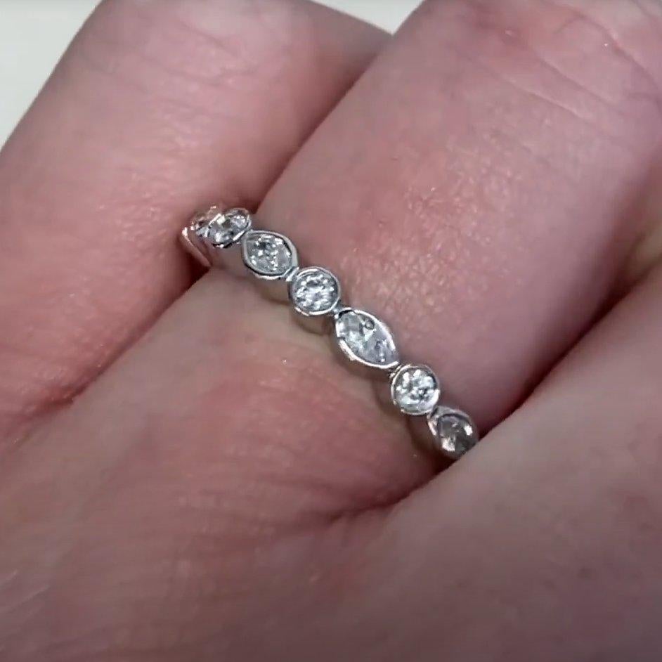 Bracelet d'éternité en diamant taillé en marquise et en diamant rond taillé en brillant (environ 0,70 carats) Pour femmes en vente