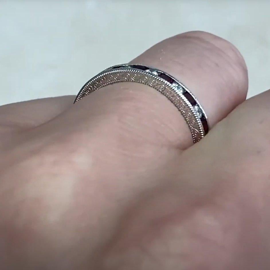 Bague en platine avec diamants (environ 0,50 carat) et rubis naturel (environ 1,00 carat) Excellent état - En vente à New York, NY