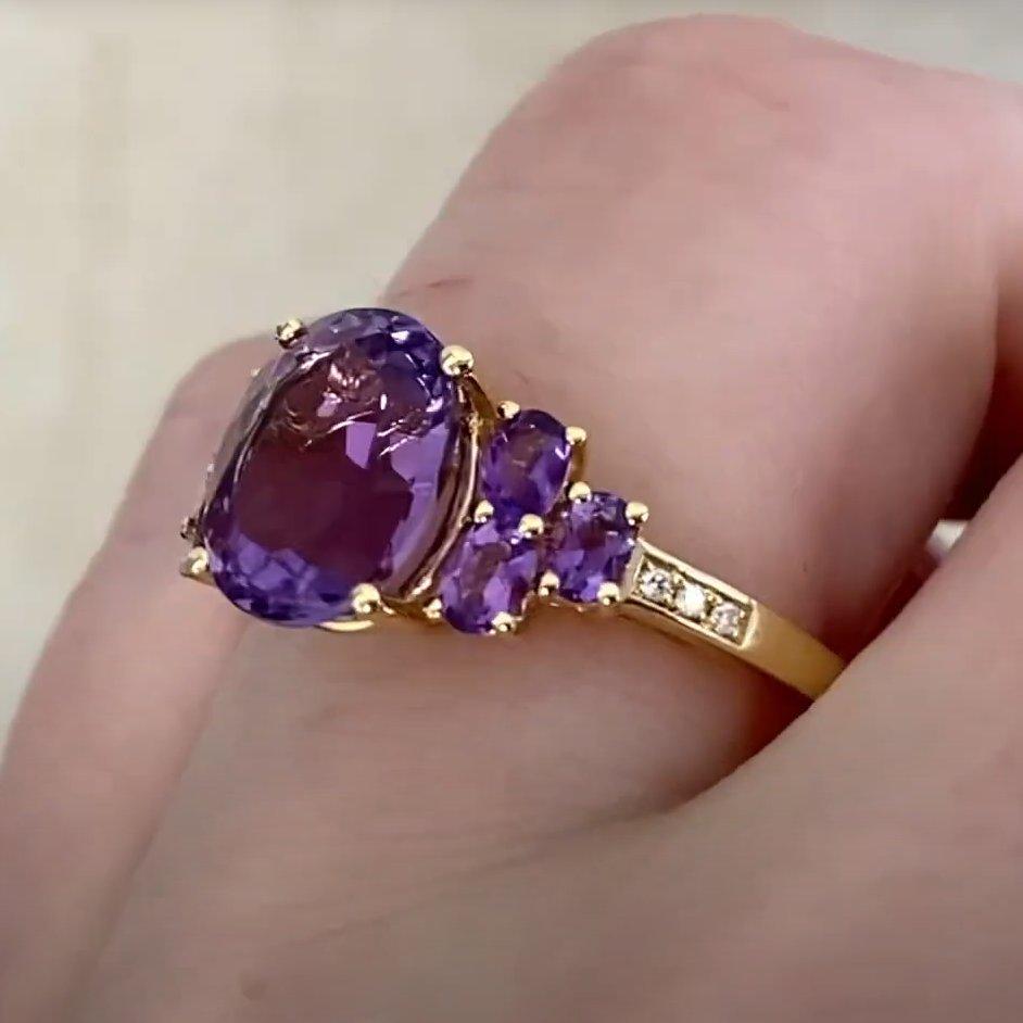Bague cocktail en or jaune 18 carats avec améthyste taille ovale (environ 3,30 carats) Pour femmes en vente