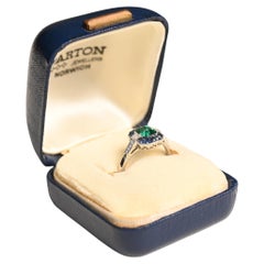 Emerald Cut Natural Colombian Emerald Ring (Gubelin Approx 0.90-Carats) Platinum