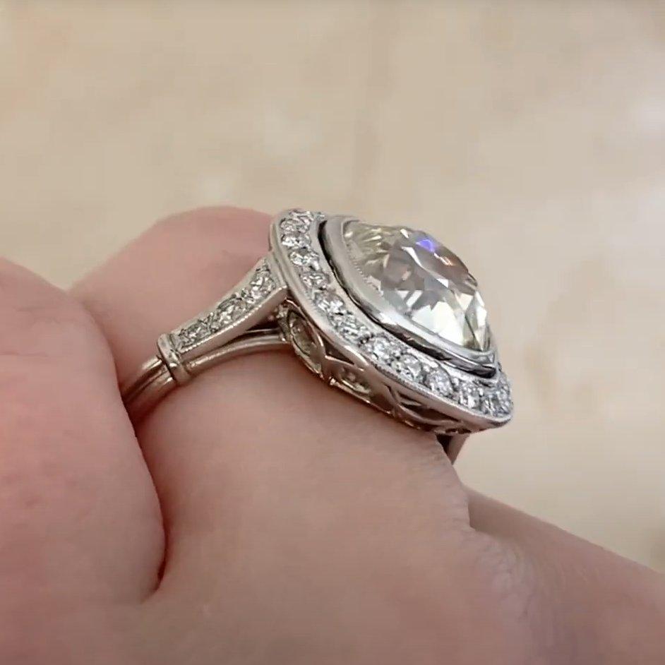 Bague de fiançailles Art déco ancienne avec diamant taille coussin d'environ 4,6 carats Excellent état - En vente à New York, NY