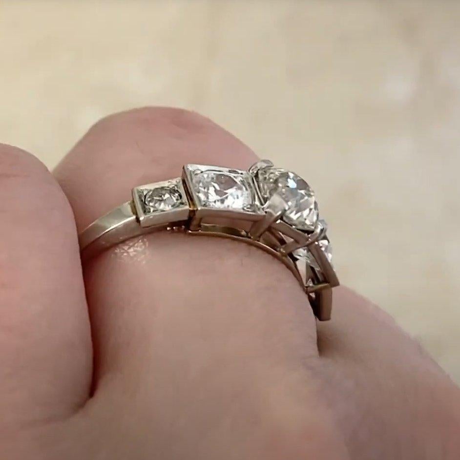 Art déco Bague de fiançailles ancienne en platine avec diamants taille vieille mine (environ 0,80 carat) en vente