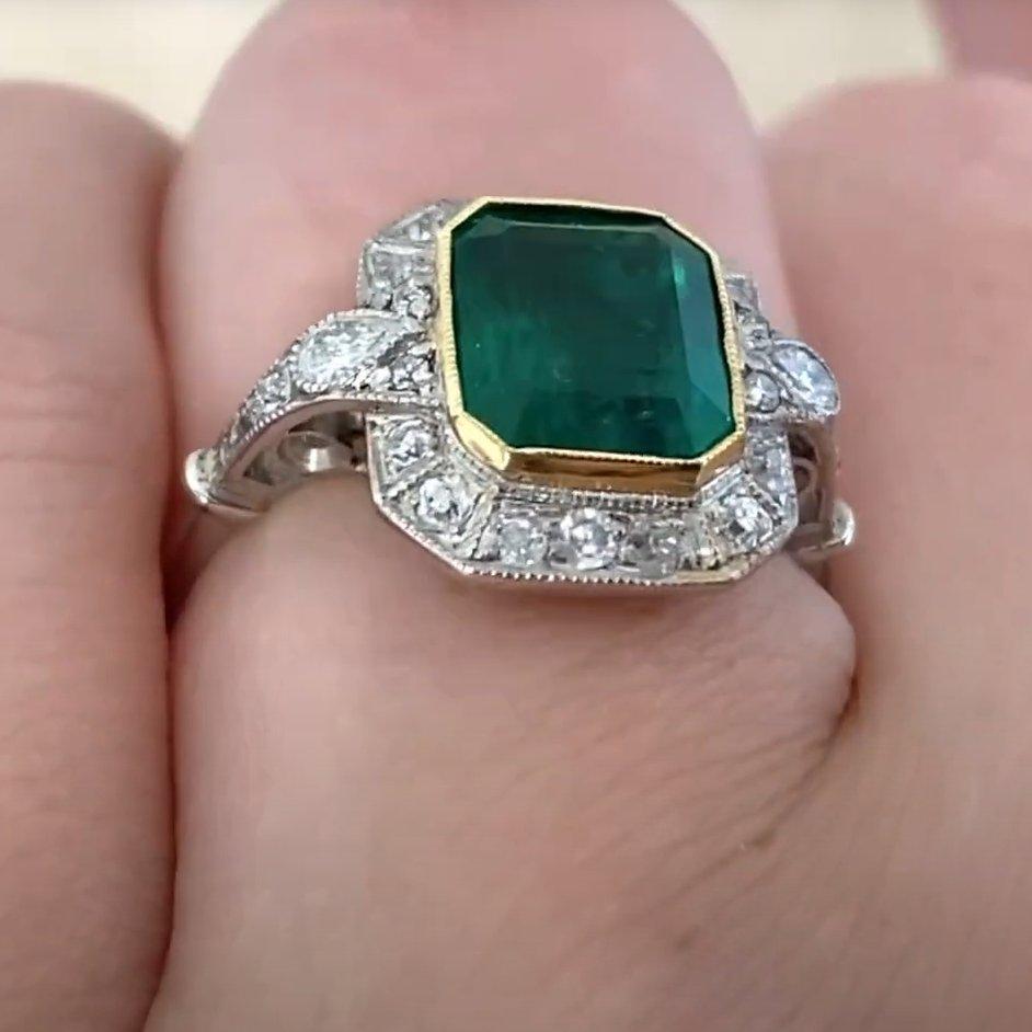 Esmeralda talla esmeralda (aprox. 2,20 quilates) Anillo de compromiso, Platino Corte esmeralda en venta