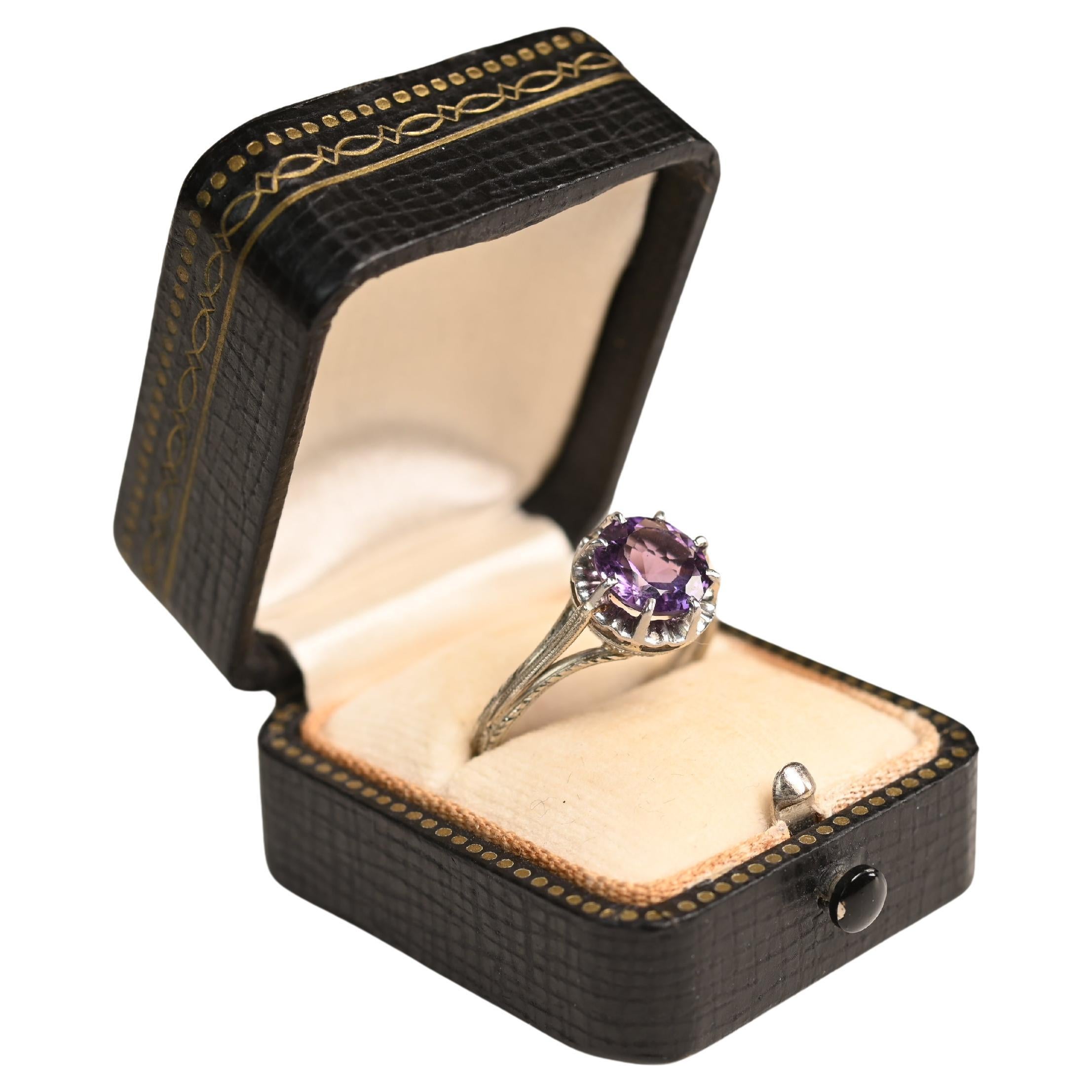Art Deco Era Round-Cut Amethyst Birthstone Ring (Approx. 1.70-Carats), Platinum For Sale