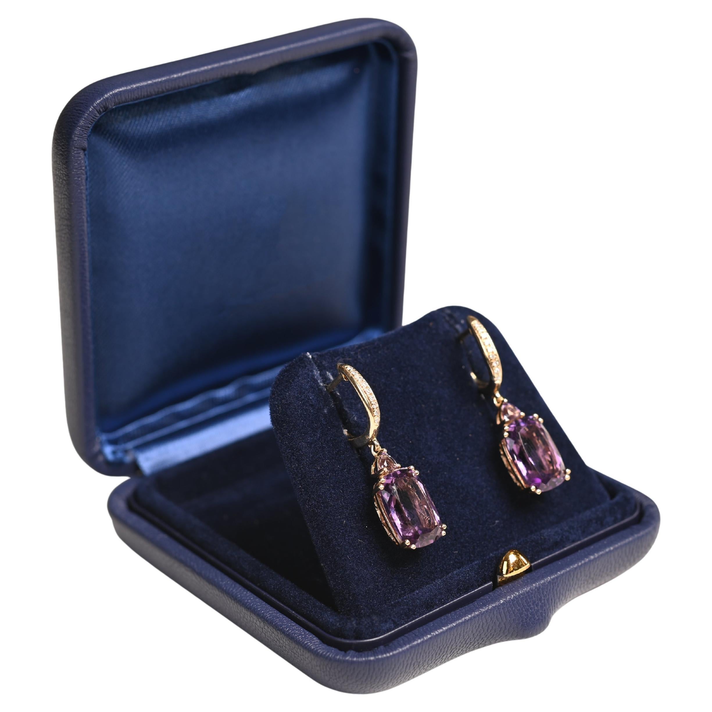 Amethyst-Ohrringe mit Kissenschliff ( ca. 6,90 Karat), 14 Karat Gelbgold