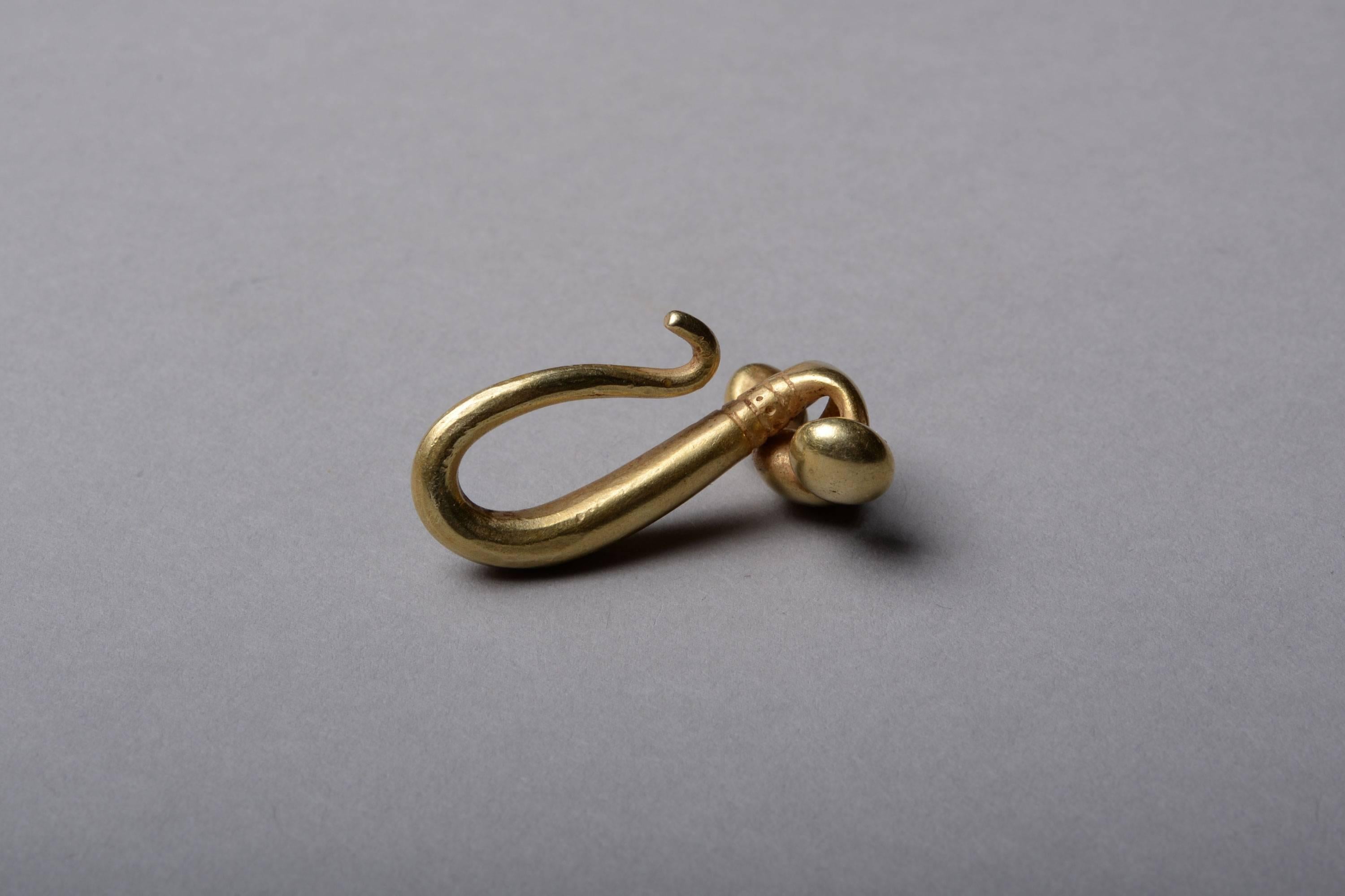 Ancient Greek Gold Dress Fastener Fibula Brooch - 550 BC In Excellent Condition For Sale In London, GB