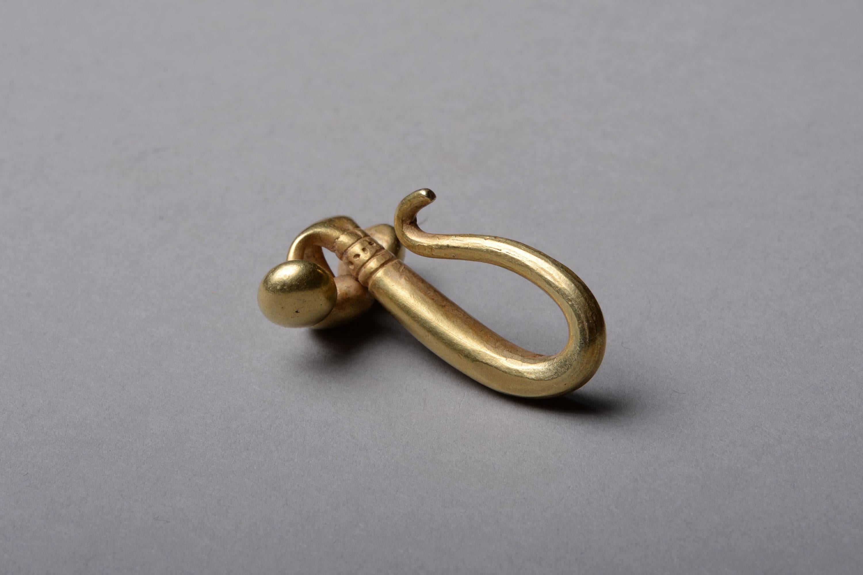 Women's or Men's Ancient Greek Gold Dress Fastener Fibula Brooch - 550 BC For Sale