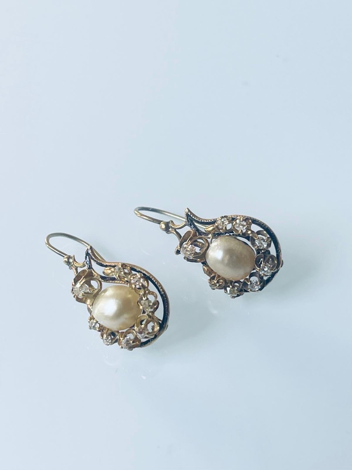 Antique Victorian 18K yellow gold black enameled natural pearl earrings C 1880 For Sale