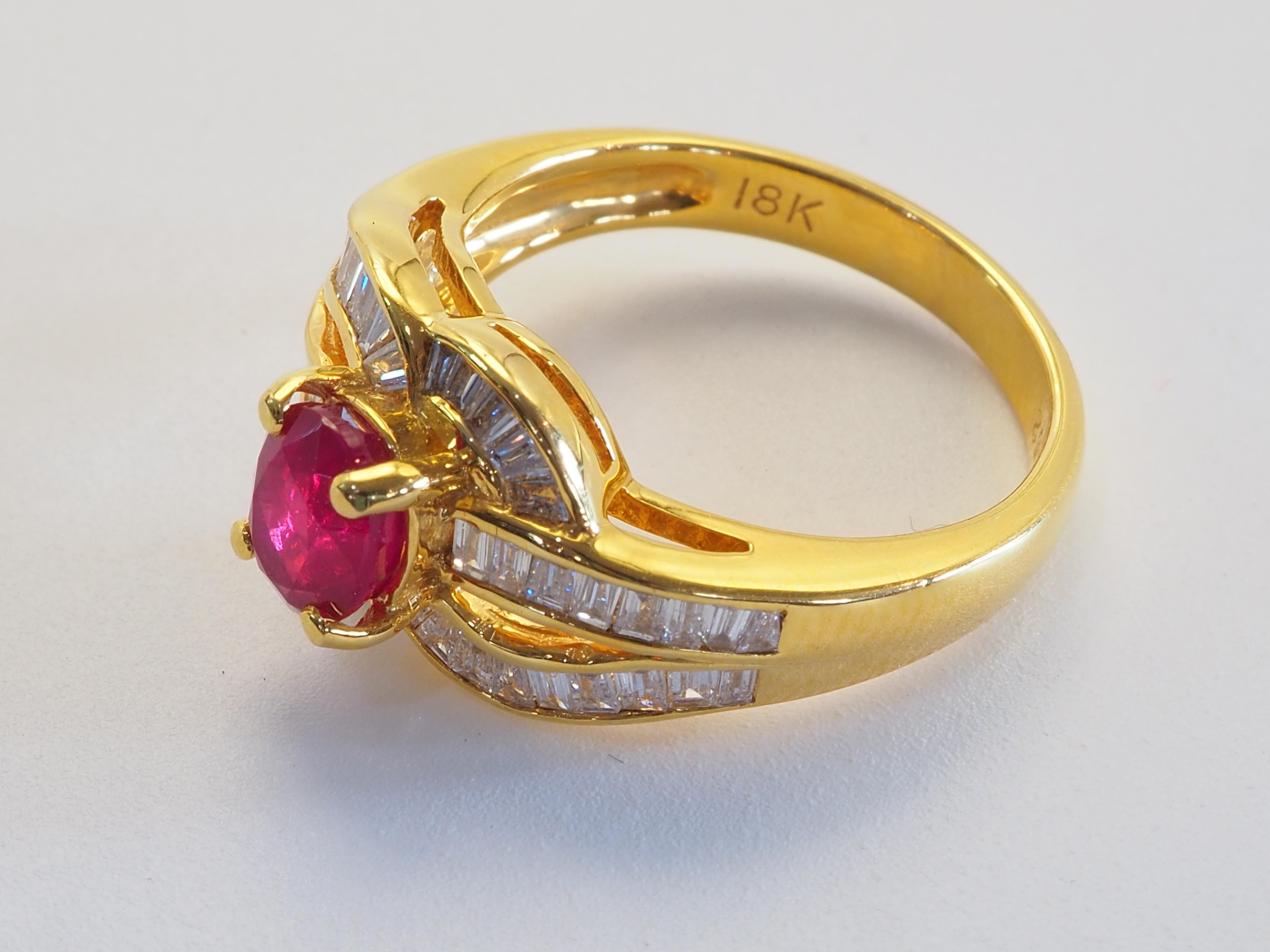 Bague en or 18 carats 1,26ct Rubis rouge ovale Myanmar et 0,71ct Diamant baguette Unisexe en vente