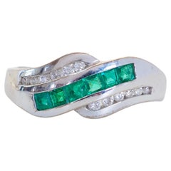 1990s 18K White Gold 0.35 Carats Emerald & 0.13ct Diamond Stream Band Ring