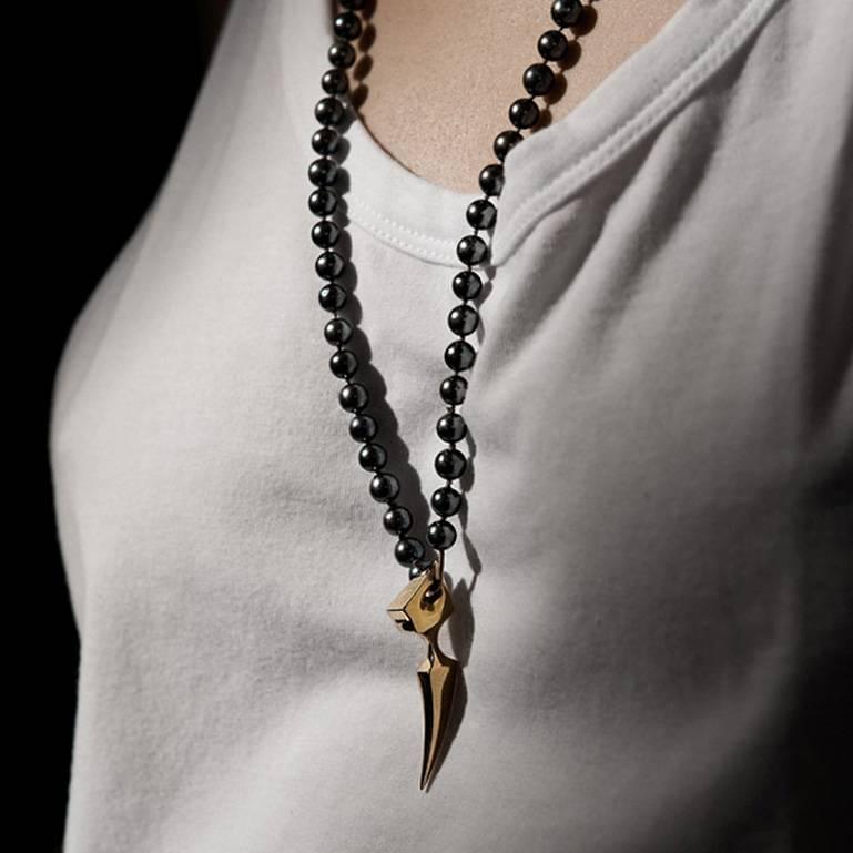 Women's or Men's Hannah Martin London Black Pearl Gold Modern Sculptural Spur Necklace  For Sale