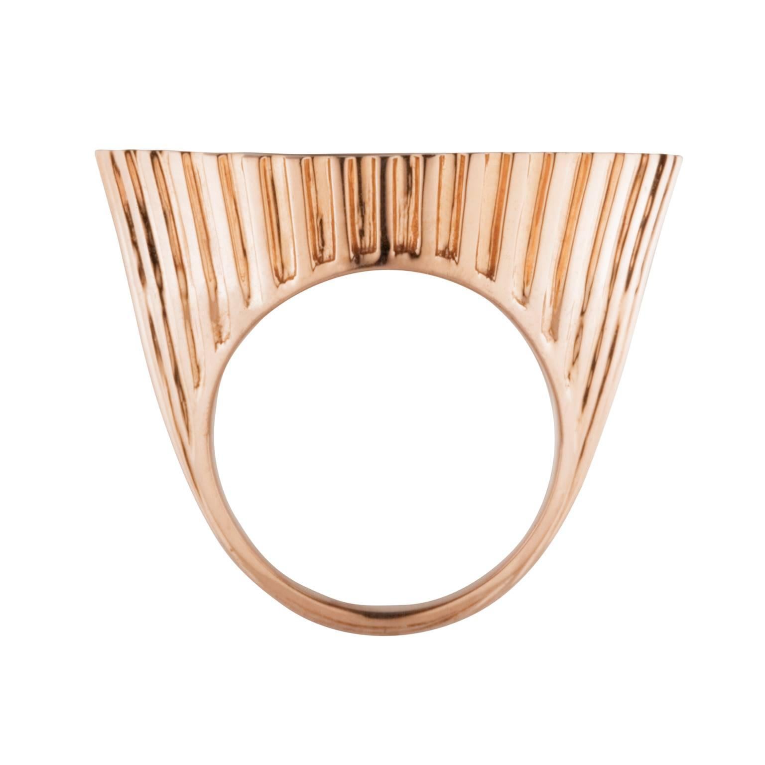 VINCENT’S EMPTY SOVEREIGN RING ROSE

This ring is the hero of the Hannah Martin London collection entitled 'Vincent', without doubt a true show stopper. 

This ring toys with a traditional jewellery concept, subverts it and leaves us with an