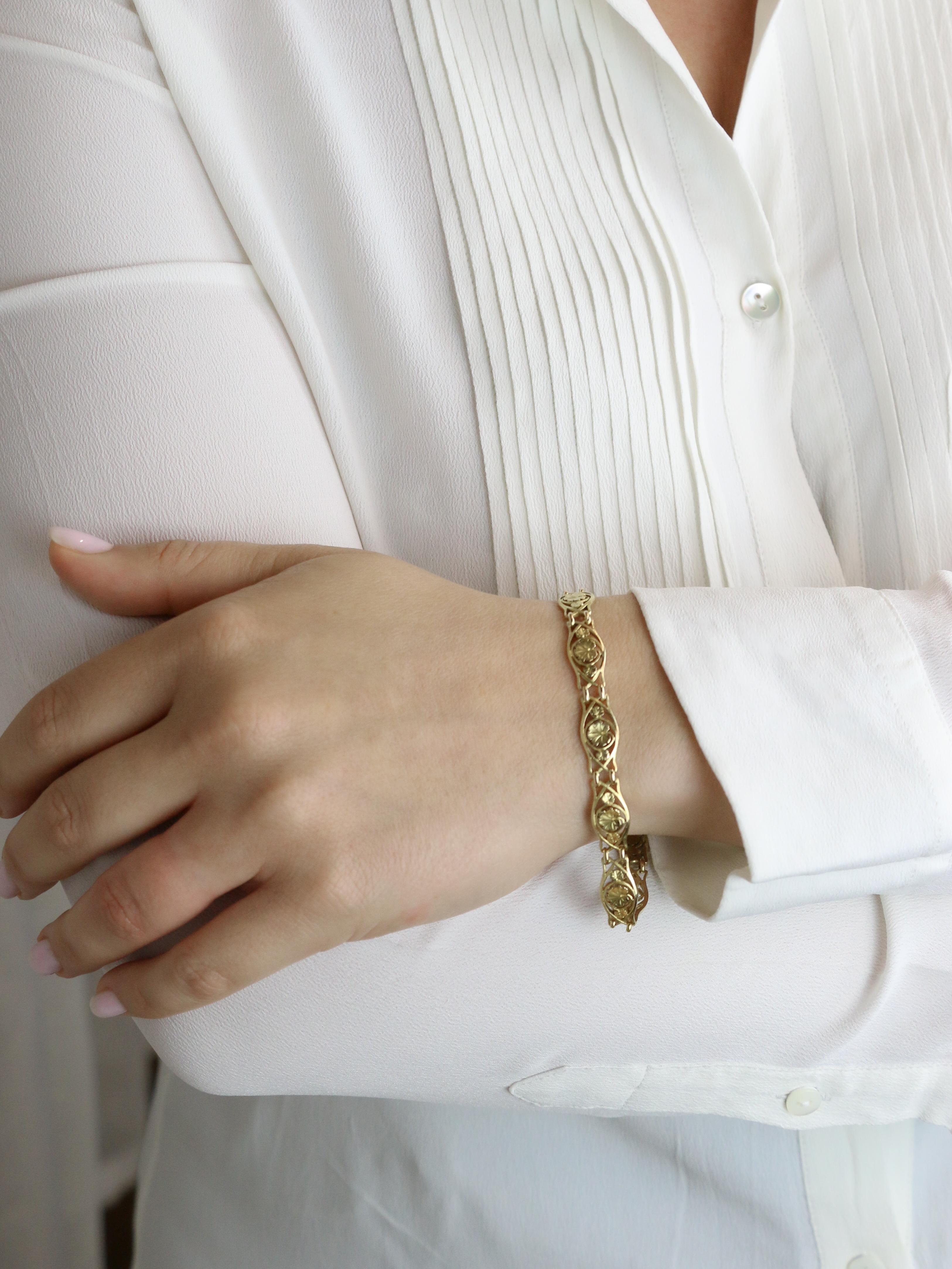 Bracelet Art Nouveau en or jaune en vente 7