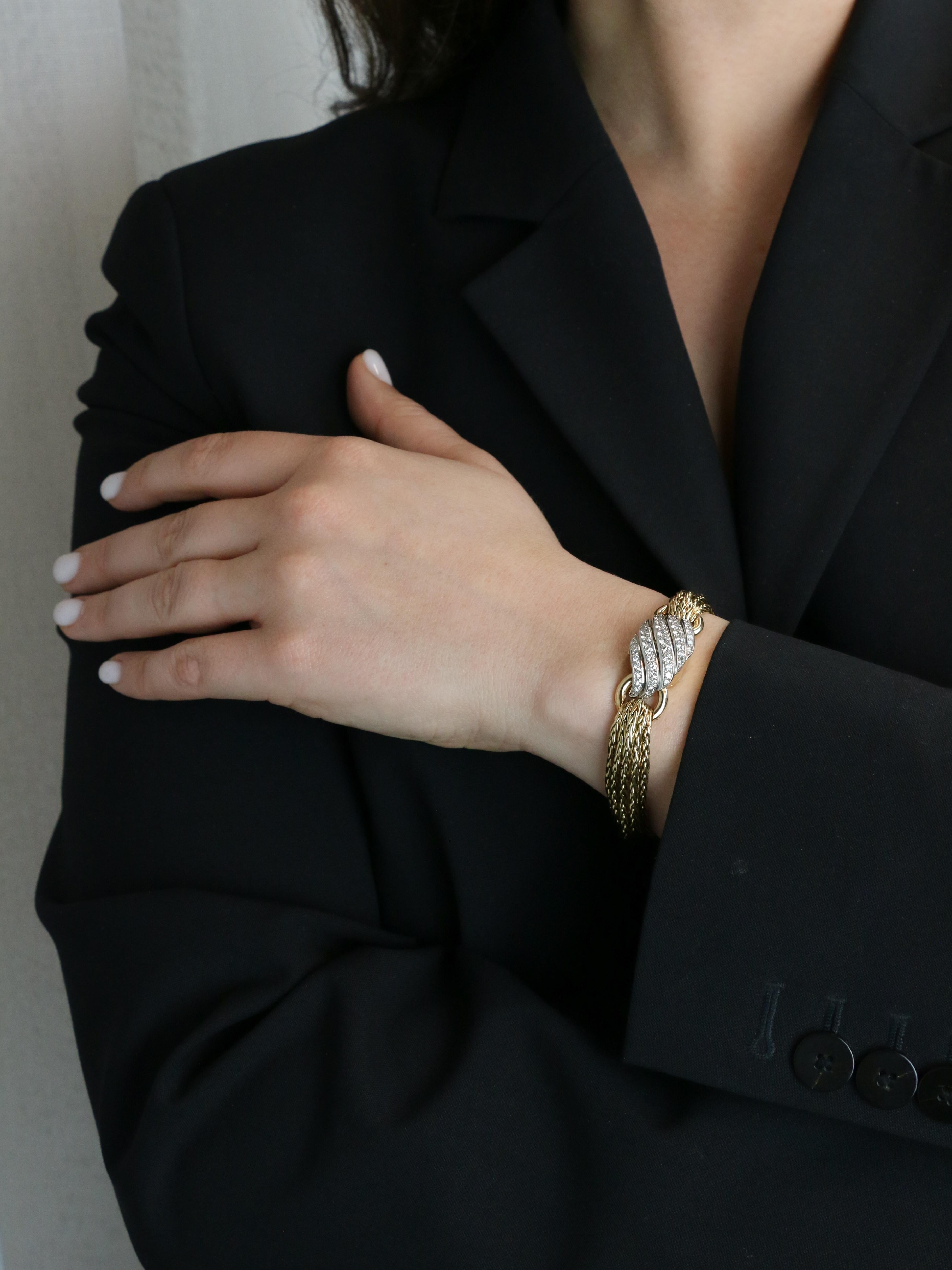 Montre secrète vintage en or jaune et diamants de Boucheron en vente 12
