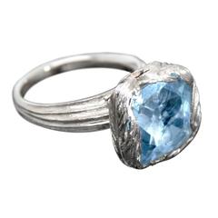 Aquamarine 18 Karat White Gold Feather Cocktail Ring