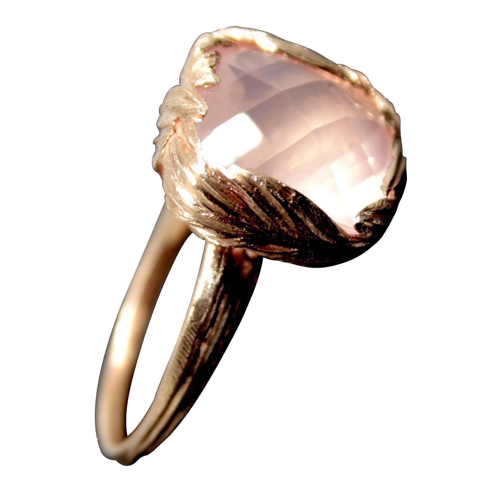 Rose Quartz Gold Feather Ring In New Condition For Sale In London, GB