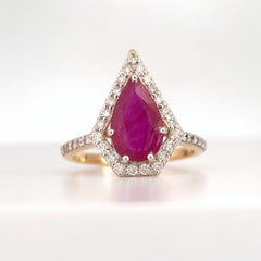 18K Yellow Gold Ruby & Diamond Ring with 2.33ct Pear-Cut Ruby