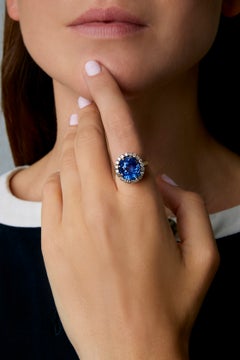 Gübelin Certified 10ct Unheated Ceylon Sapphire Ring, Victorian-Edwardian Style