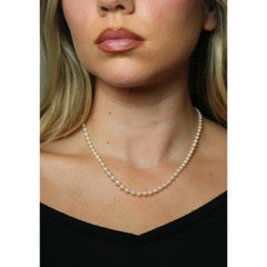 Collar vintage de perlas cultivadas Akoya de Mikimoto con cierre de plata de ley