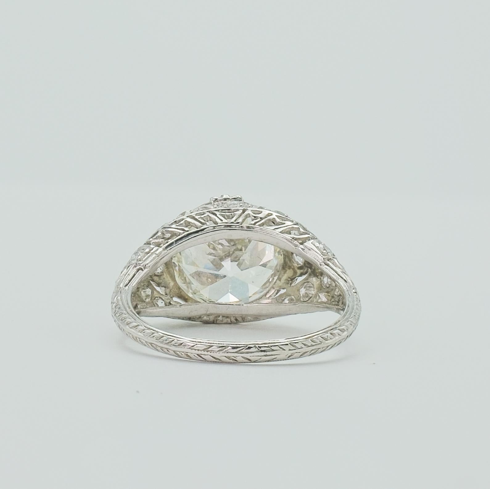Antique Art Deco Platinum Old European Cut Diamond 4.14 Carat Ring For Sale 1