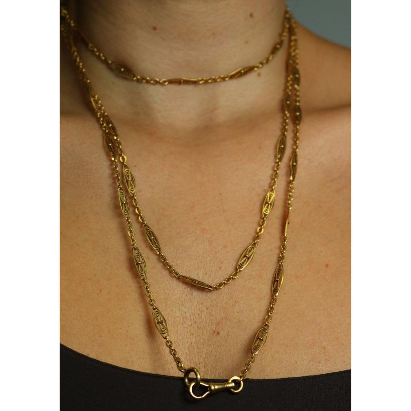 Chaîne longue Art Nouveau avec fermoir en or jaune 18K 60