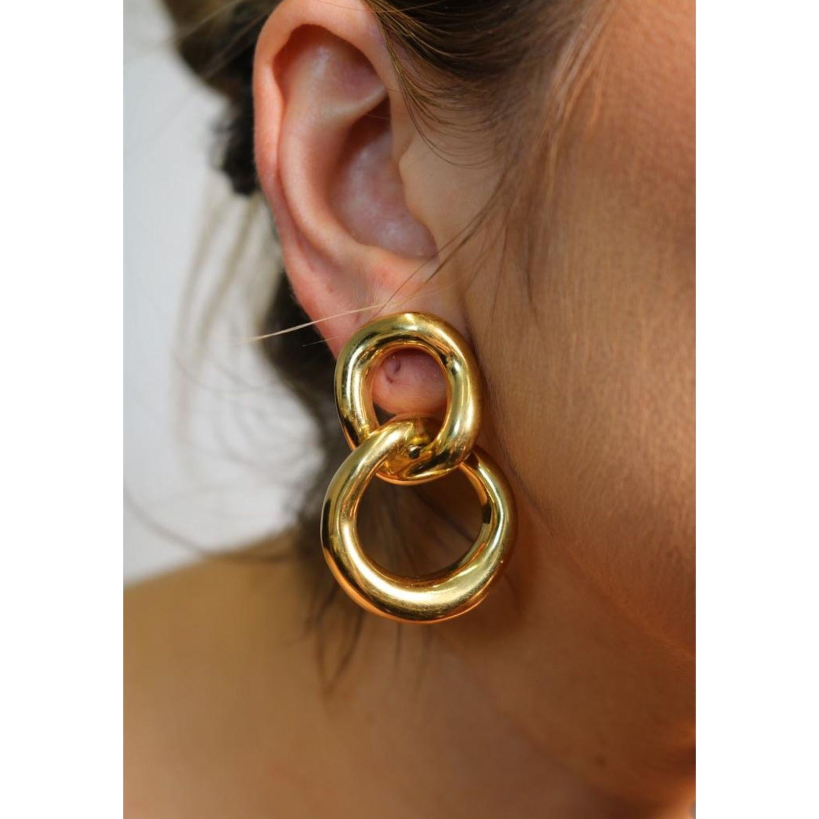 David Webb Boucles d'oreilles à pince double anneau en or jaune 18K en vente 2