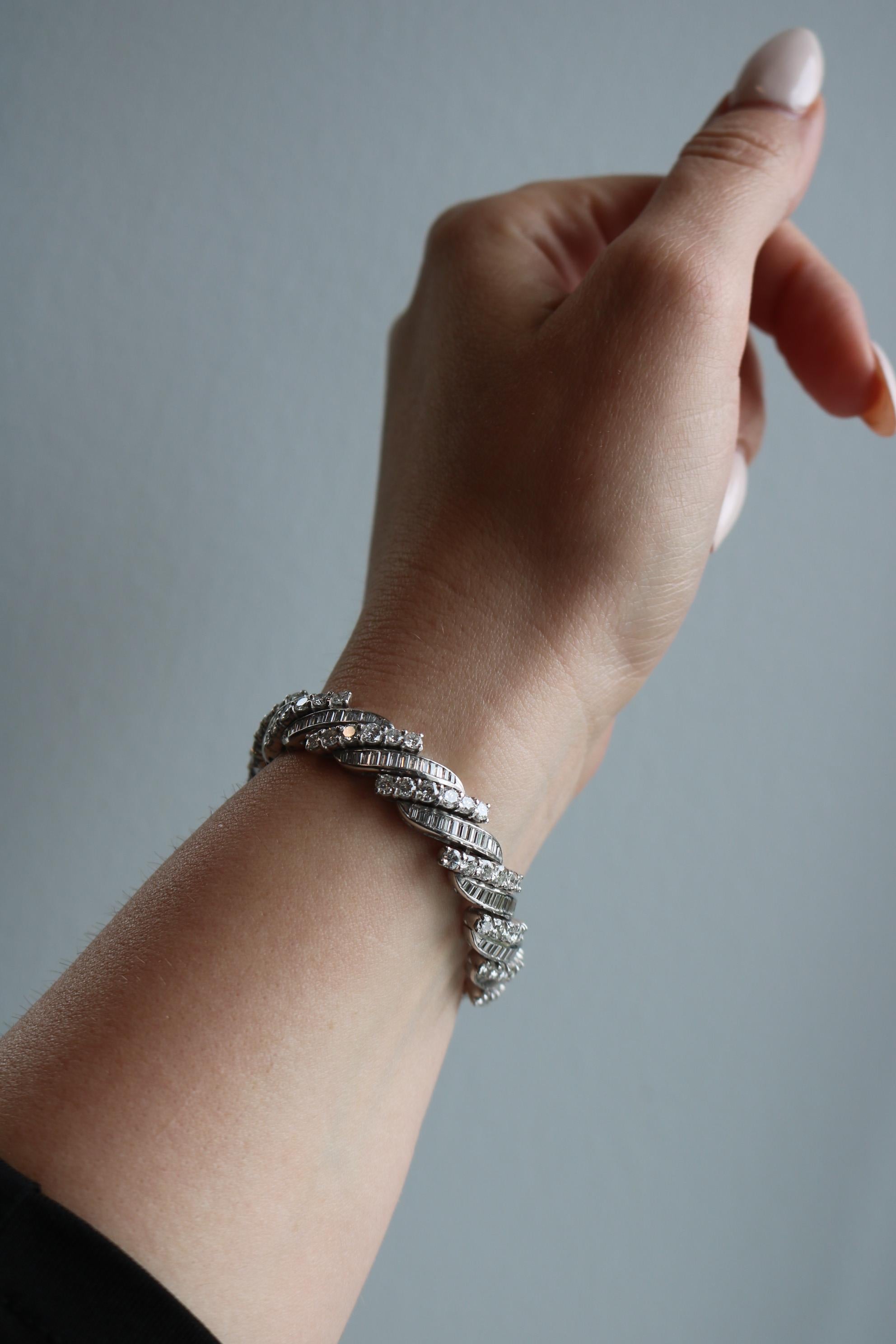 Bracciale in platino con diamanti a spirale Midcentury ~13,56ctw 'Barber Poll' Bracciale 6