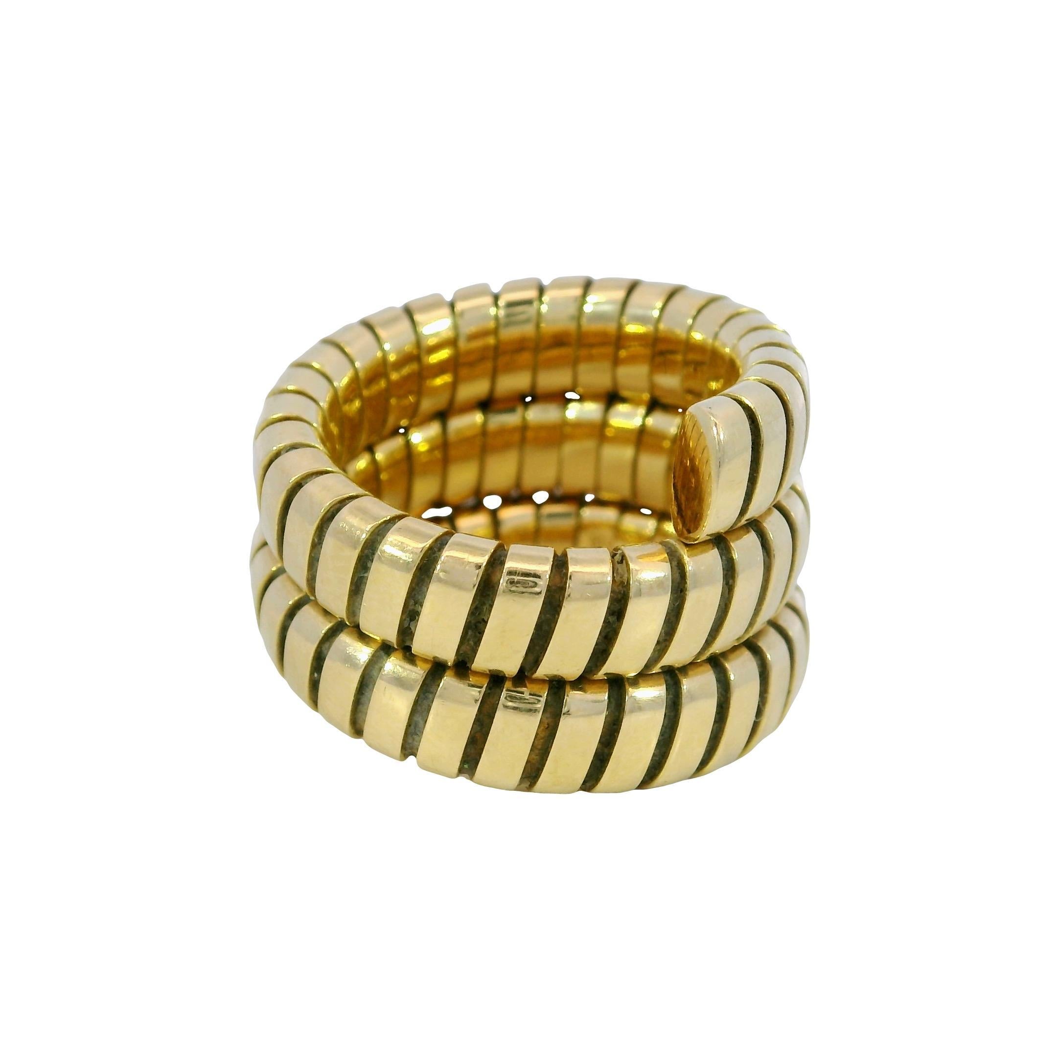Donna Bulgari Anello Serpente Tubogas in oro giallo 18 carati Misura 5-6 in vendita