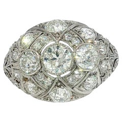 Anello Art Déco a cupola in platino con diamanti a taglio europeo – Circa 2,24 carati in totale