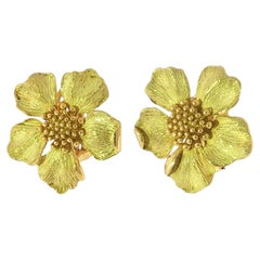 Tiffany & Co. Dogwood Flower Earrings 18K Yellow Gold