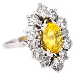 Anello con zaffiro giallo dello Sri Lanka - Oro 18 carati con halo di diamanti da 3 carati - 1970