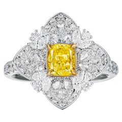 Bague cocktail « 17 diamants » en or blanc de 1,495 carats de la collection « Natural » de GDP, avec des diamants de qualité « Fancy Intense Yellow »