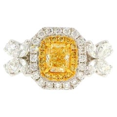 Modischer Ring mit einem 1,01-Karat-Diamanten in der Farbe „Natural FG“ und „Fancy Yellow“ aus 18-karätigem Weißgold von GDP
