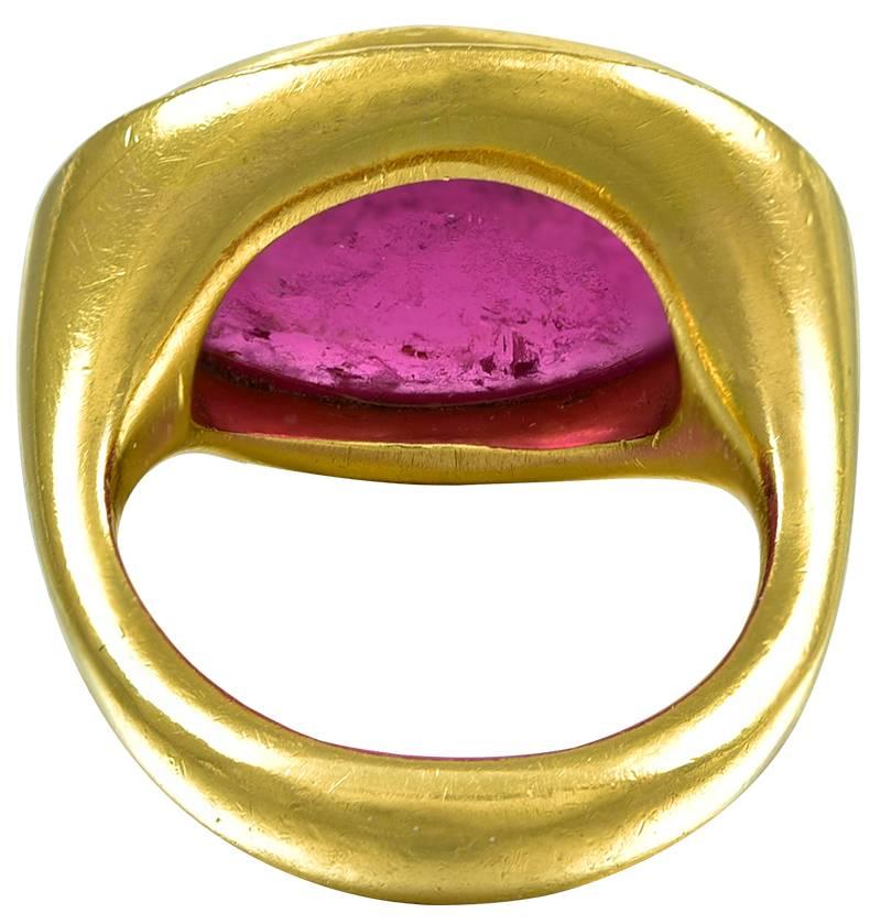 A Pink Cabochon Tourmaline Ring In Good Condition In London, GB
