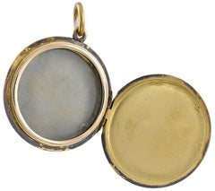 Victorian Crowned Hearts Pendant Locket