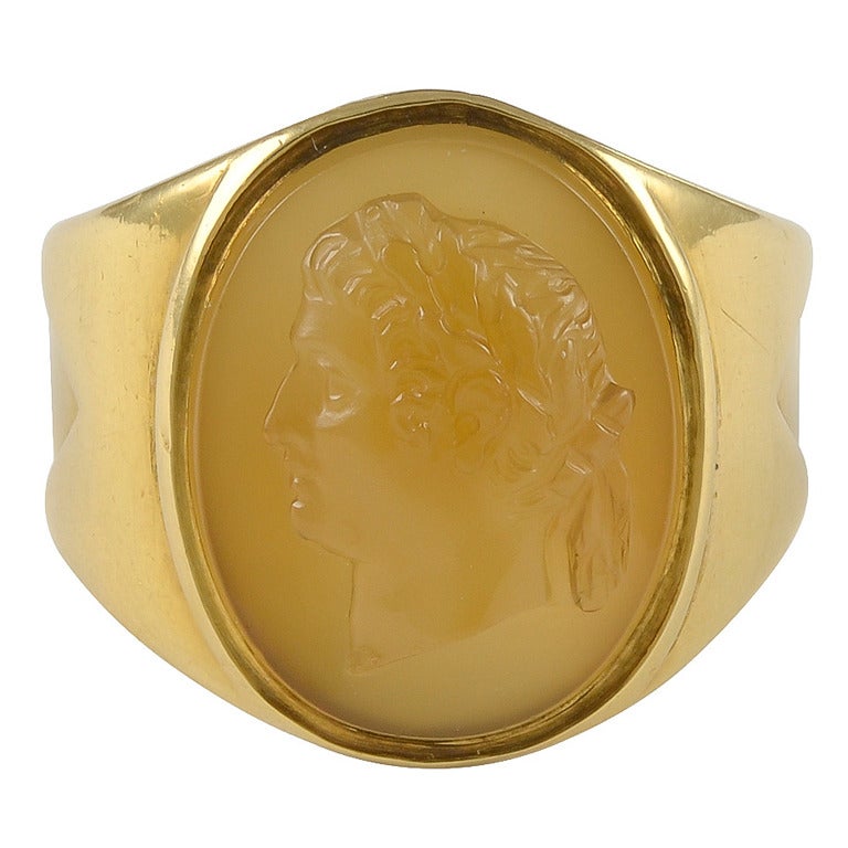 A Brown Agate Cameo of Napoleon as Emperor in Later Gold Ring Mount For Sale