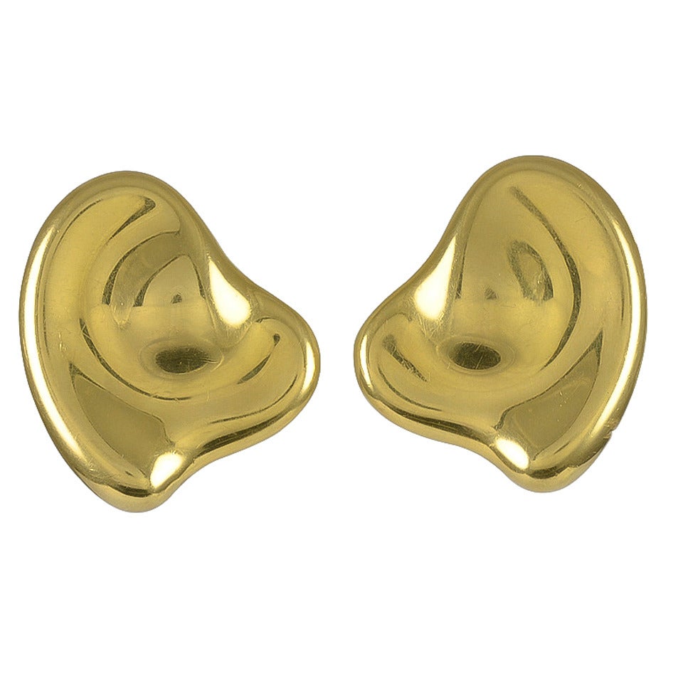 A pair of Gold Clip Earrings by Elsa Peretti For Sale