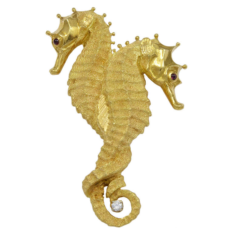A Gold Double Seahorse Brooch at 1stDibs