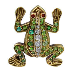 A Teeny Weeny Rain Forest Green Demantoid Garnet Frog Brooch