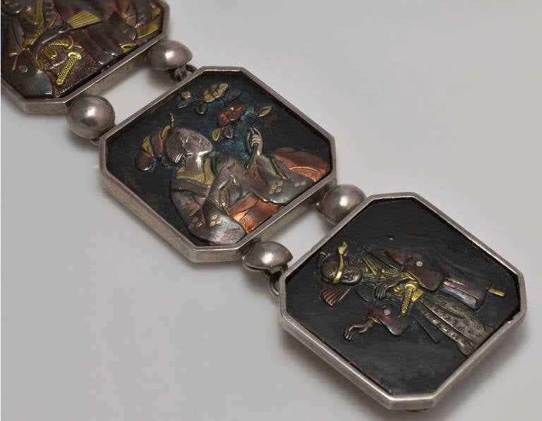 A Japanese Seven Panel Shakudo Work and Silver Bracelet In Good Condition In London, GB