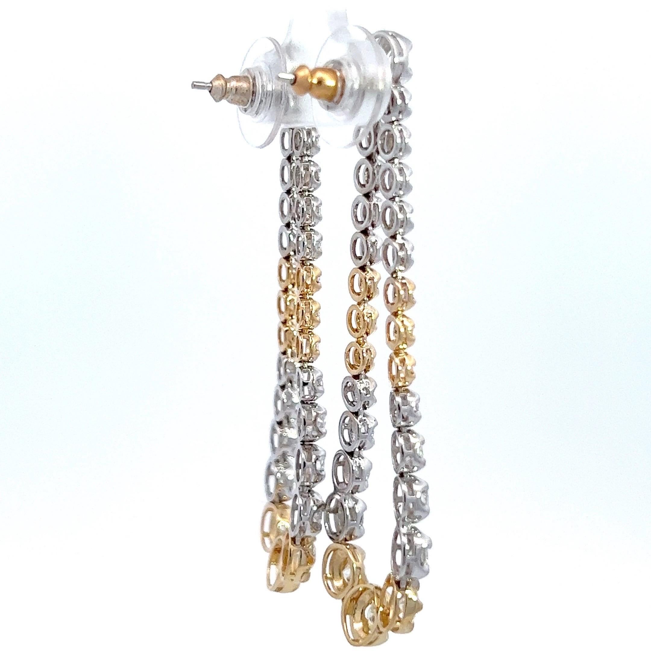 Boucles d'oreilles pendantes uniques en or bicolore 18 carats, serties de diamants naturels, montées sur illusion en vente 3