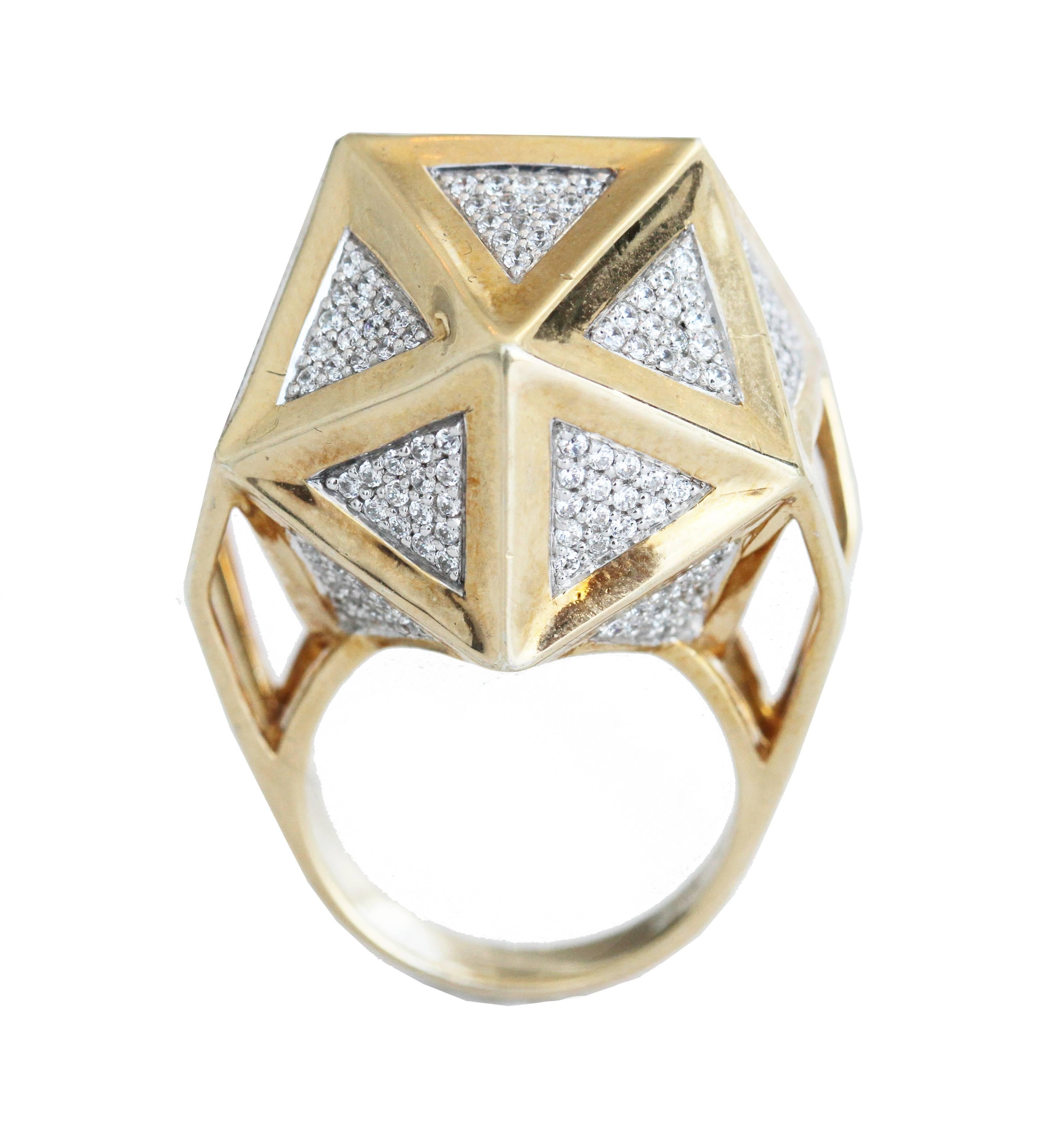 One of a Kind Large Icoso White Diamonds 18K Gold Ring In New Condition For Sale In Coral Gables, FL