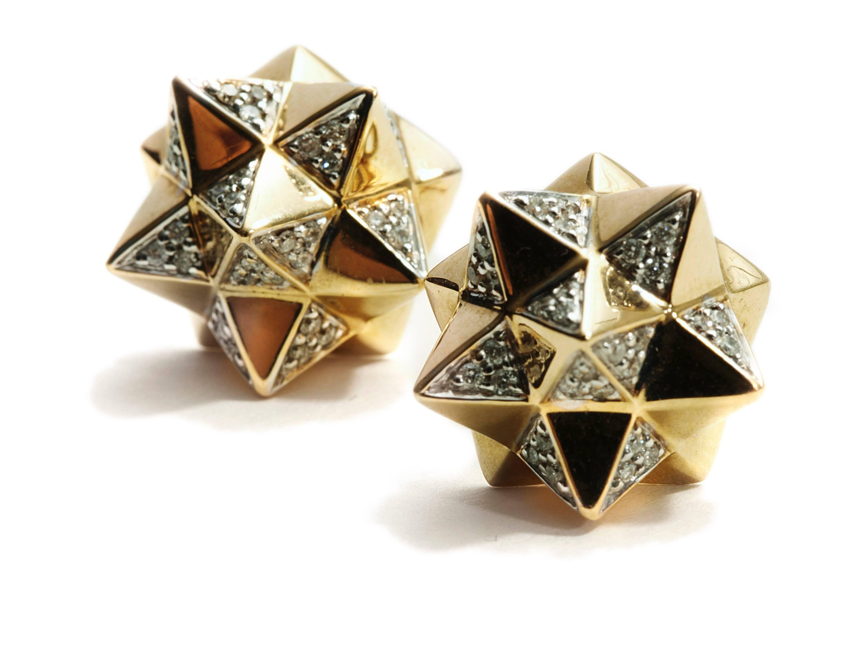 John Brevard Tetra Diamond Gold Stud Earrings In New Condition For Sale In Coral Gables, FL
