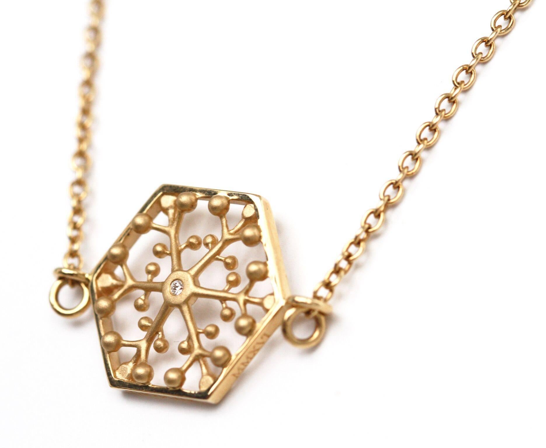 Snow Crystal 18K Gold Necklace For Sale 1